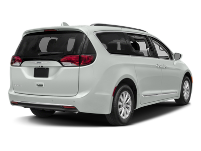 2017 Chrysler Pacifica Touring L Plus