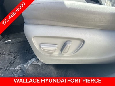 2022 Toyota Highlander Hybrid LE
