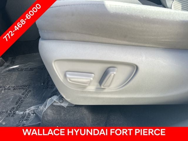 2022 Toyota Highlander Hybrid LE