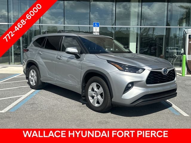 2022 Toyota Highlander Hybrid LE