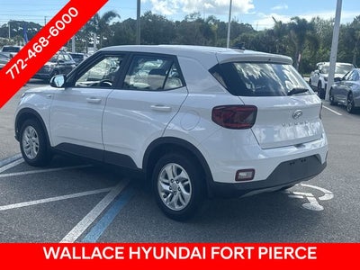 2022 Hyundai Venue SE