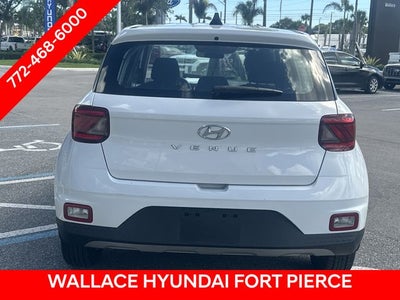 2022 Hyundai Venue SE