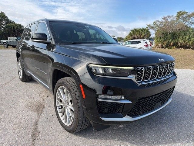 2022 Jeep Grand Cherokee Summit