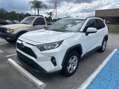 2020 Toyota RAV4 XLE