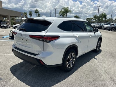 2023 Toyota Highlander XLE