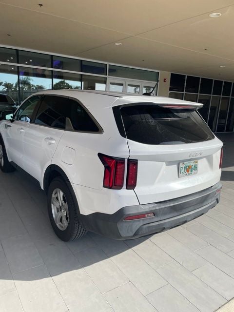 2023 Kia Sorento LX