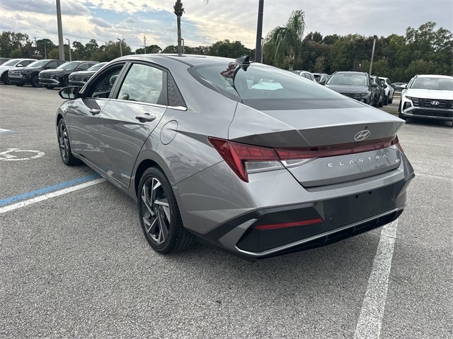 2024 Hyundai Elantra Hybrid Limited