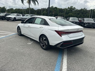 2024 Hyundai Elantra Limited