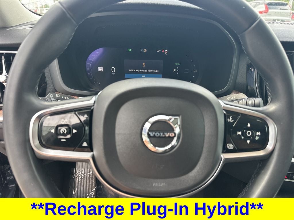 2024 Volvo S60 Recharge Plug-In Hybrid T8 Plus Dark Theme