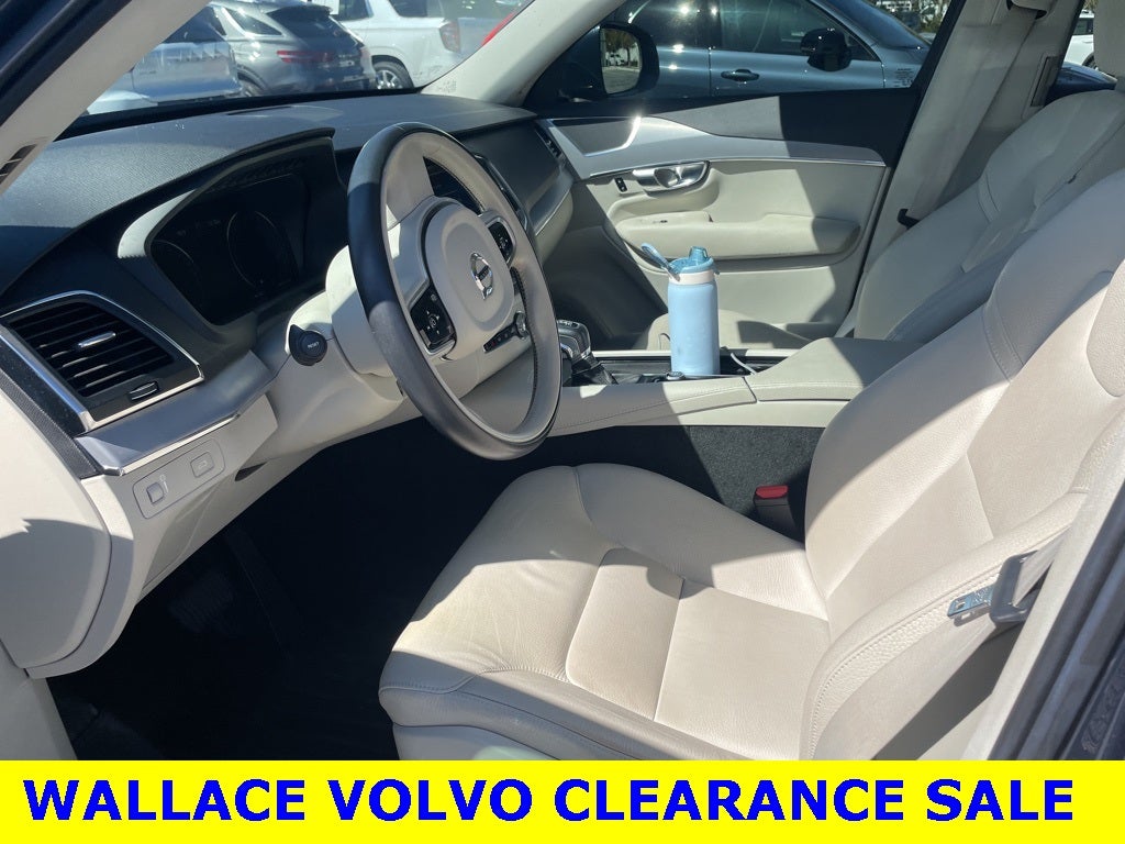 2021 Volvo XC90 T5 Momentum