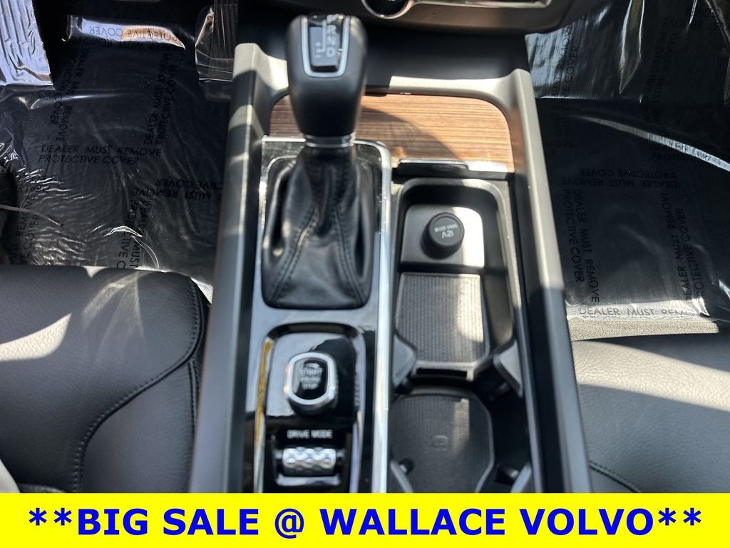 2021 Volvo XC60 T5 Momentum