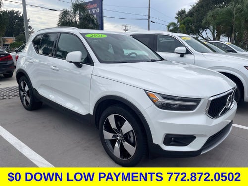 2021 Volvo XC40 Momentum