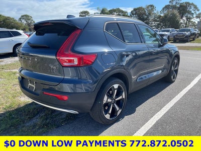2021 Volvo XC40 Momentum