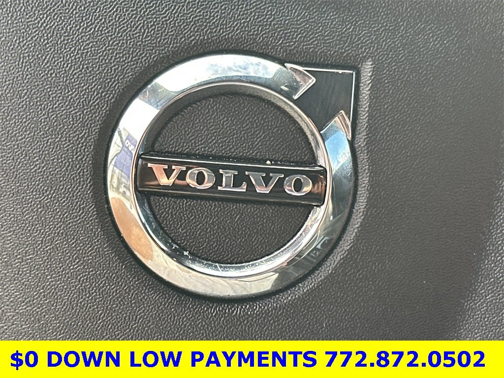 2021 Volvo XC40 R-Design