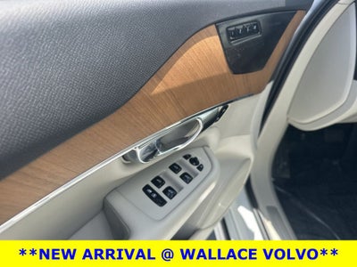 2022 Volvo XC90 Recharge Plug-In Hybrid T8 Inscription Expression Extended Range 6P