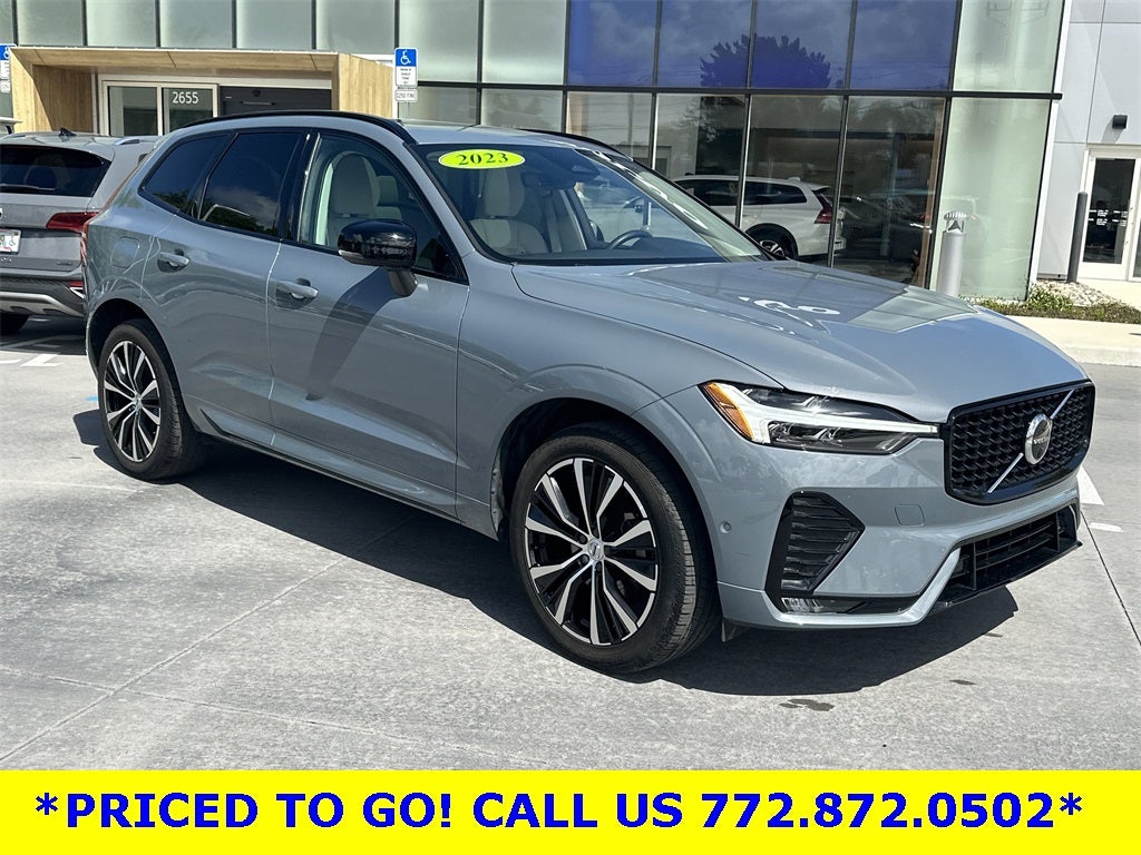 2023 Volvo XC60 B5 Plus Dark Theme