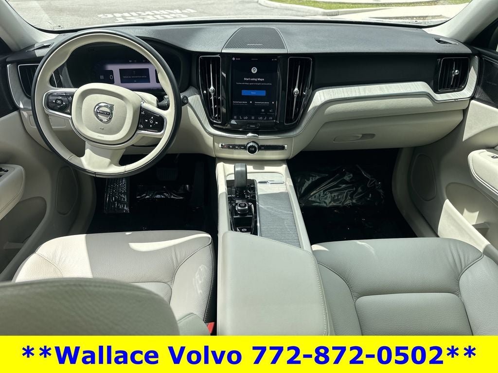2024 Volvo XC60 B5 Plus Dark Theme