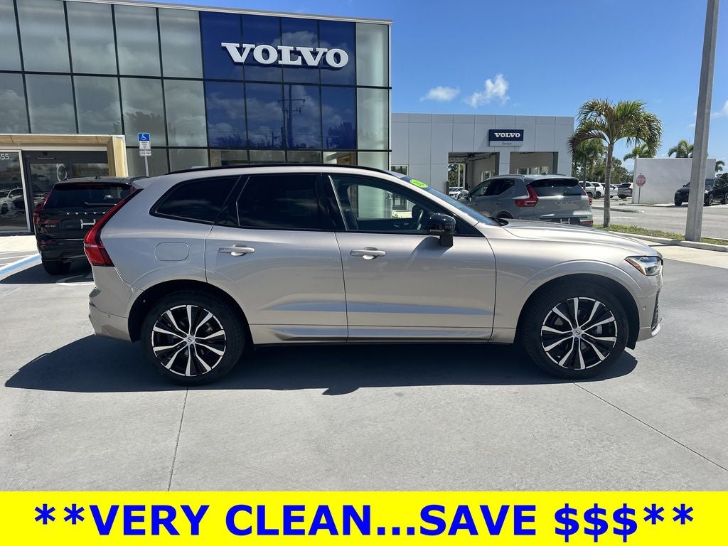 2023 Volvo XC60 B5 Plus Dark Theme