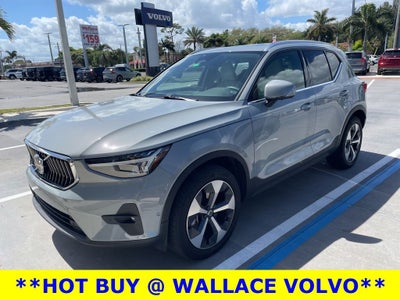 2024 Volvo XC40 B5 Plus Bright Theme