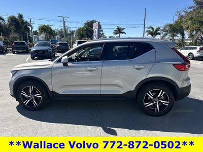 2025 Volvo XC40 B5 Core