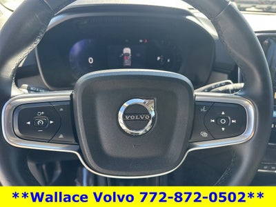 2025 Volvo XC40 B5 Core