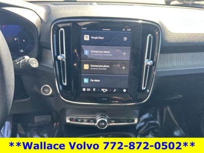 2025 Volvo XC40 B5 Core