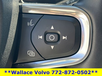 2025 Volvo XC40 B5 Core