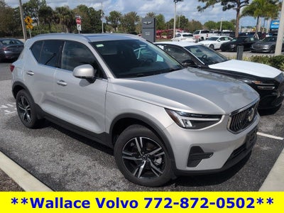2025 Volvo XC40 B5 Core