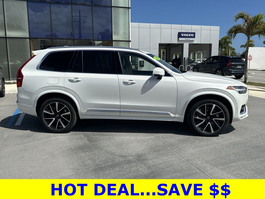 2025 Volvo XC90 B5 Plus