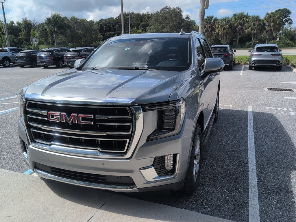 2023 GMC Yukon SLT