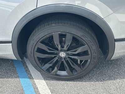 2021 Volkswagen Tiguan 2.0T SE R-Line Black