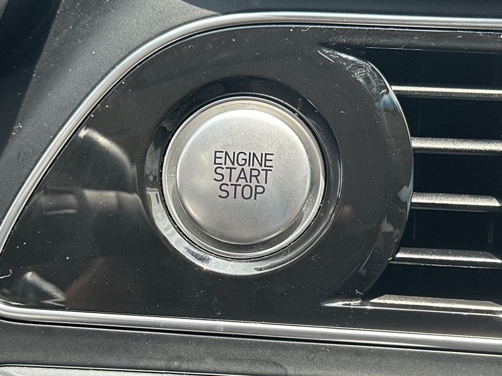2021 Genesis G70 2.0T