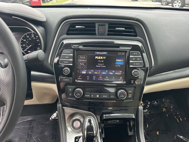 2023 Nissan Maxima Platinum