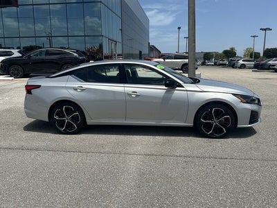 2025 Nissan Altima 2.5 SR