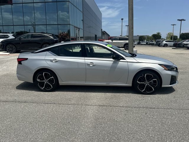 2025 Nissan Altima 2.5 SR