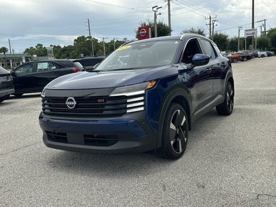 2025 Nissan Kicks SR