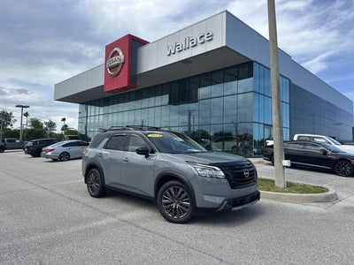 2024 Nissan Pathfinder SL