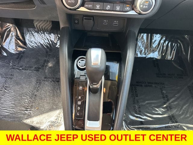 2025 Nissan Versa 1.6 SR