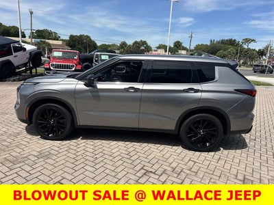 2022 Mitsubishi Outlander SE