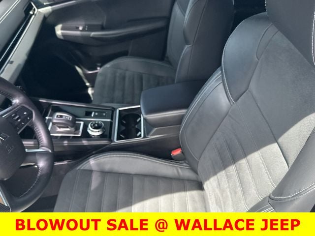 2022 Mitsubishi Outlander SE