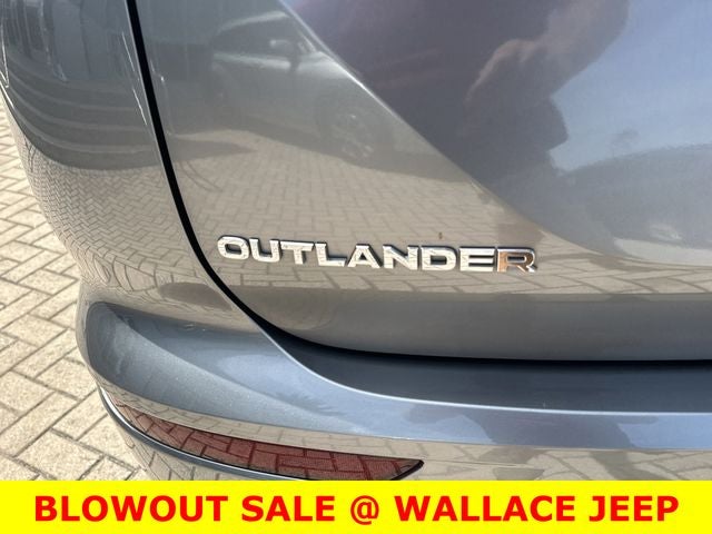 2022 Mitsubishi Outlander SE