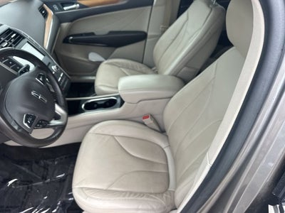 2017 Lincoln MKC Select