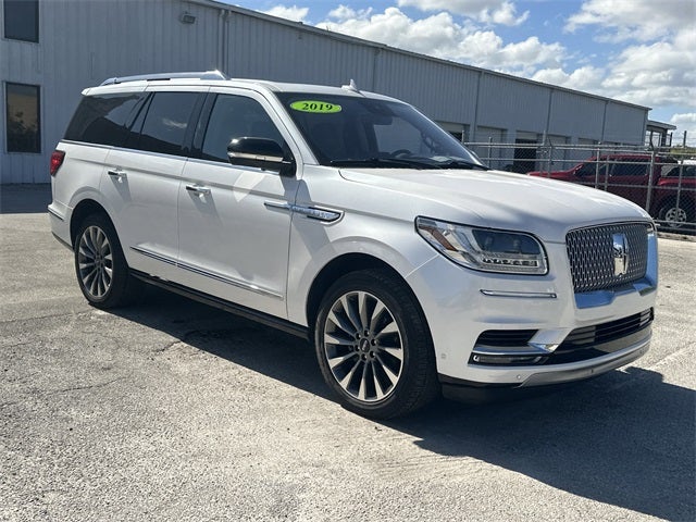 2019 Lincoln Navigator Select