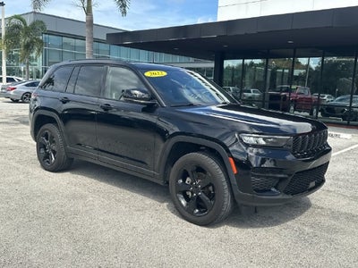 2022 Jeep Grand Cherokee Altitude