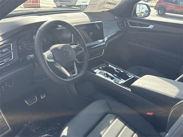 2026 Volkswagen Atlas Cross Sport 2.0T SEL R-Line Black