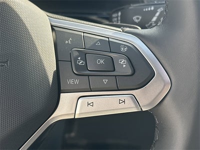 2026 Volkswagen Atlas Cross Sport 2.0T SEL R-Line Black