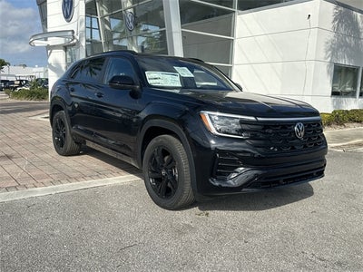 2026 Volkswagen Atlas Cross Sport 2.0T SEL R-Line Black