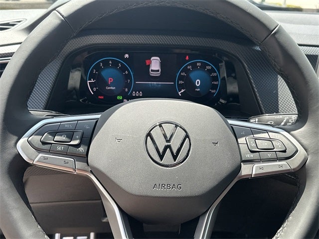 2025 Volkswagen Atlas Cross Sport 2.0T SEL R-Line Black