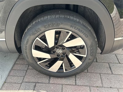 2025 Volkswagen Atlas Cross Sport 2.0T SEL