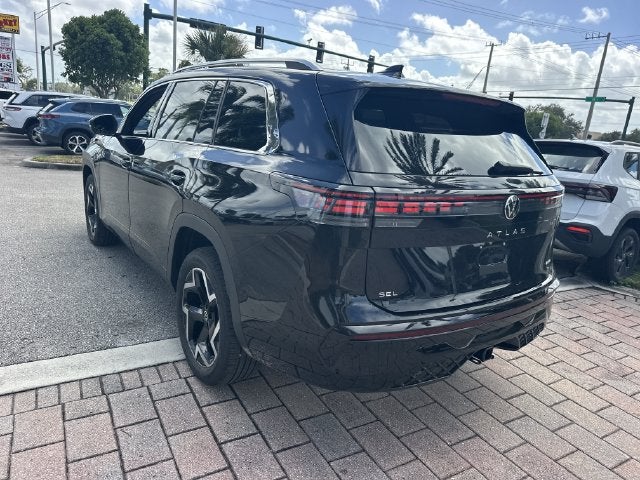 2027 Volkswagen Atlas SEL R - LINE